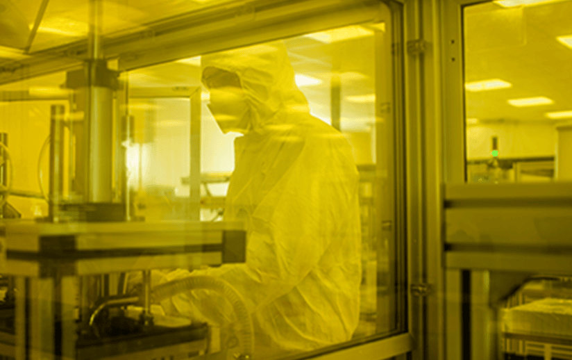 โรงงานเซมิคอนดักเตอร์